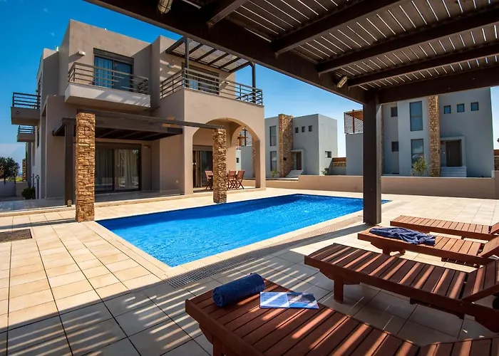 Villa Blue Wave - Road View *