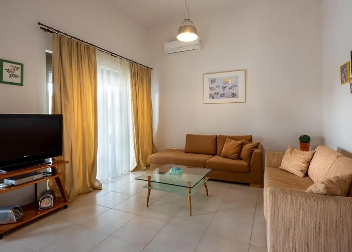 Villa Blue Wave - Road View