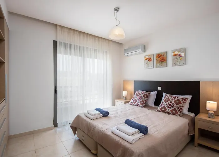 Blue Wave - Road View